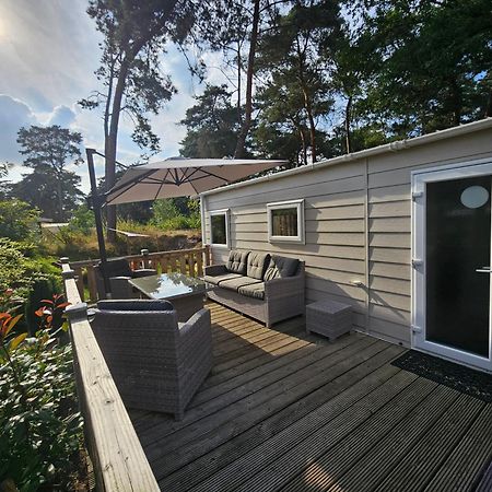 Luxe 4 Persoons Chalet Op 5 Sterren Camping Raalte Eksteriør billede
