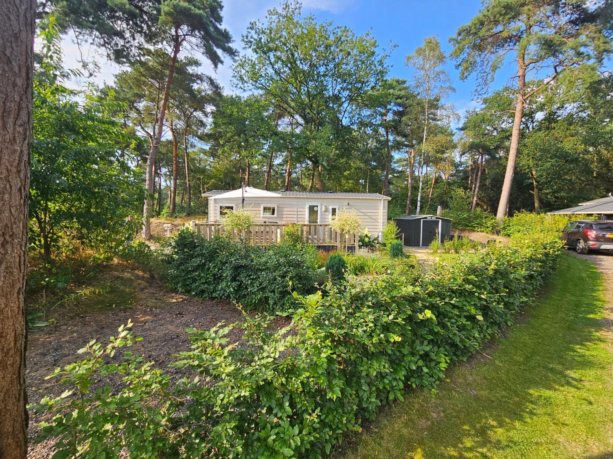 Luxe 4 Persoons Chalet Op 5 Sterren Camping Raalte Eksteriør billede